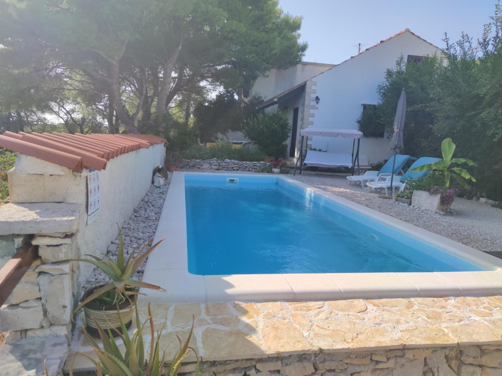 Vacation House Milka Milna  Exterior photo